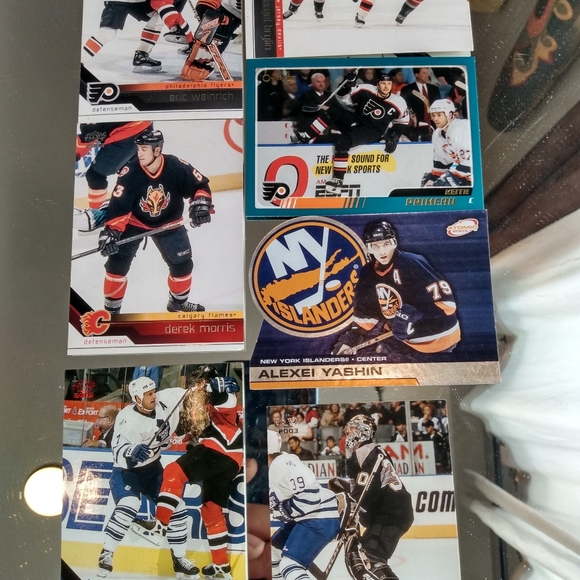 Hockey cards, yg's and jerseys and more - Picture 13 of 16